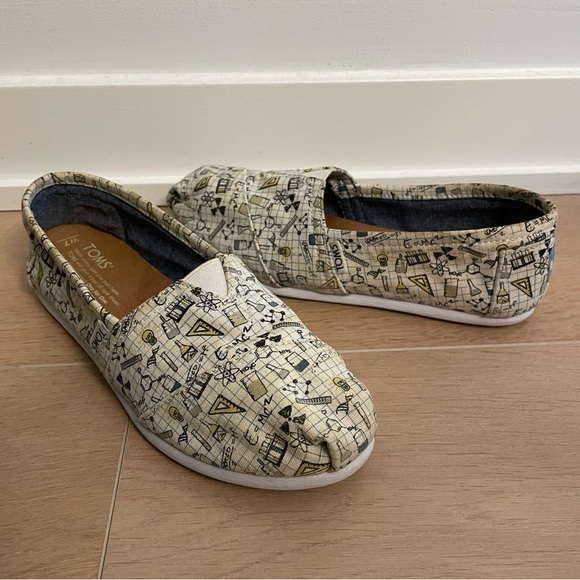 TOMS Math & Science Graphic Shoes - Picture 2 of 6